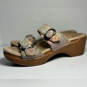 Dansko Sophie Slide Sandals Women’s EU 39 US 8 Sand Stained Glass Comfort